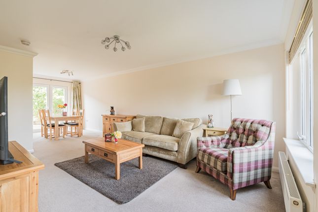 12, Balcomie Gardens, Kirkliston photo 2