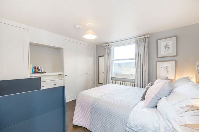 Flat 6, 80, Charlwood Street, London photo 4