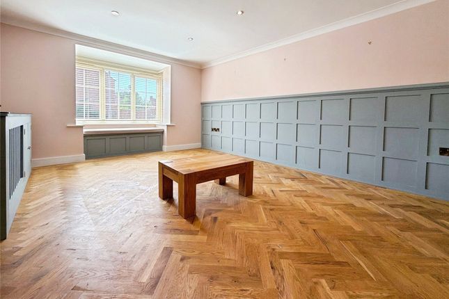 10, Acorn Drive, Lincoln photo 2