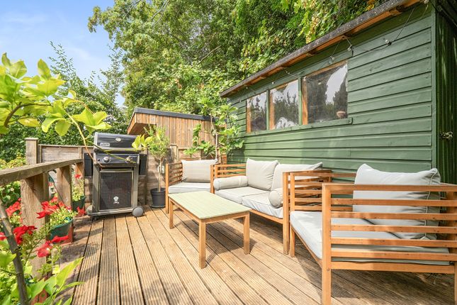 39, Shackstead Lane, Surrey photo 3