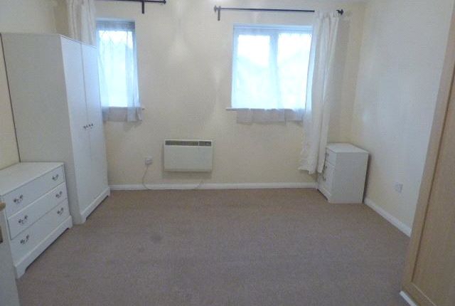 2, Harrier Road, Colindale photo 5