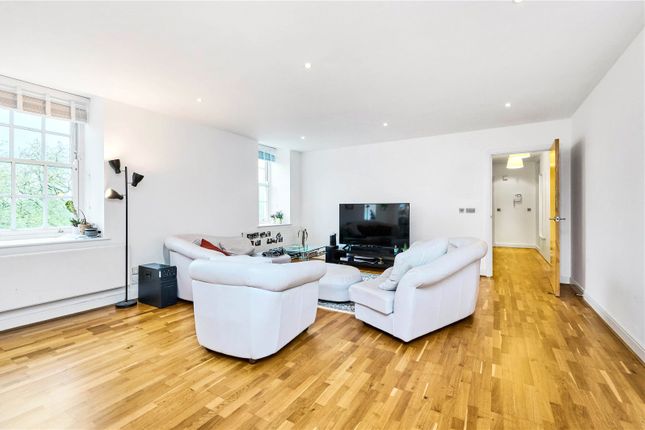 Thumbnail Flat to rent in The Latitude, 130 Clapham Common South Side, London