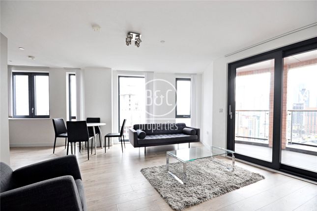 Flat to rent in Williamsburg Plaza, Canary Wharf, London