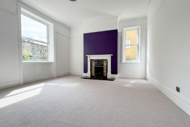 71, Grasmere Road, Huddersfield photo 4