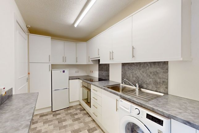 12, Guardian Court, Charlton Kings, Cheltenham photo 4