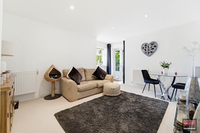 1, Laurel Gardens, Ashford photo 2