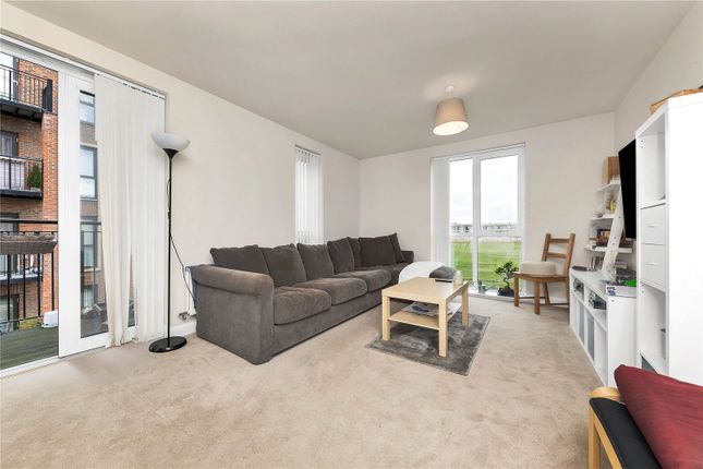 7, Randal Way, Cambridgeshire photo 2
