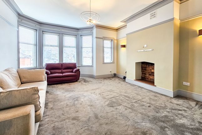 Flat 2 4 West Cliffe Grove, 4 West Cliffe Grove, Harrogate photo 2
