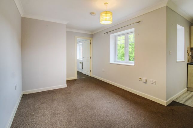 Flat for sale in Hazel Gate, 1 Hazel Avenue, Farnborough