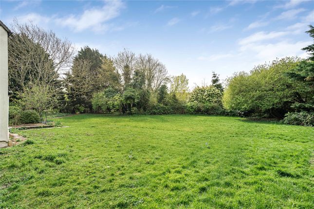Coldharbour Farmhouse, 27, Swallow Lane, Buckinghamshire photo 2