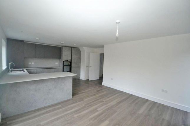 17, Forrester Gardens, Milton Keynes photo 5