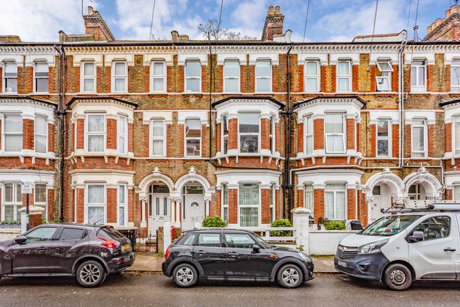 Top Floor Flat, 14, Mayflower Road, London photo 5