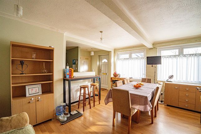 10, Beauharrow Road, St. Leonards-On-Sea photo 3