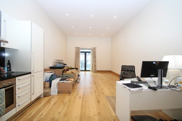 Flat to rent in 6 Scarbrook Road, Croydon