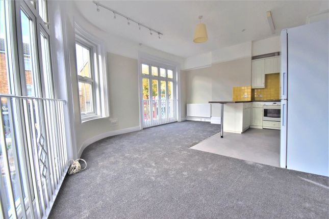 Thumbnail Flat to rent in Nuxley Road, Belvedere