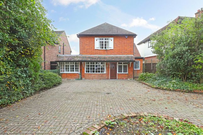 Thumbnail Detached house for sale in Upper Park, Loughton, Essex