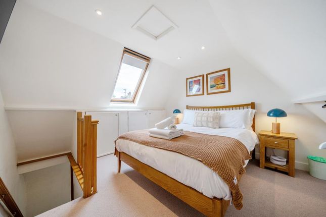 7 WEST END, Kingham, Chipping Norton photo 3