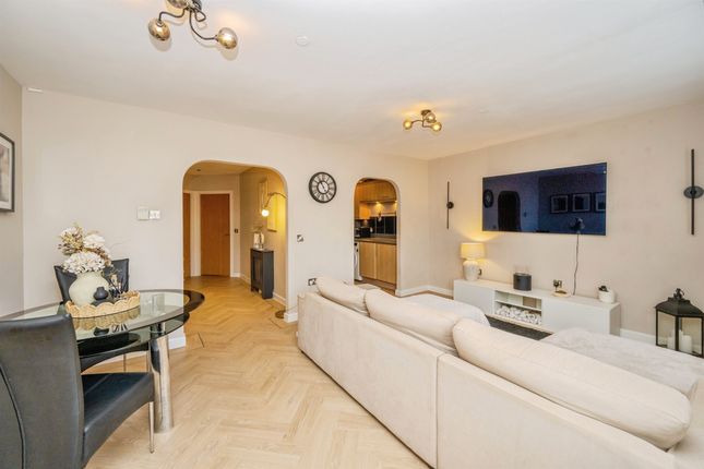 3, St James Place, Cannock photo 4
