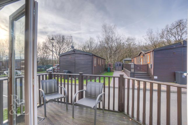 Mobile/park home for sale in Swainswood Luxury Lodges, Park Road, Overseal, Swadlincote