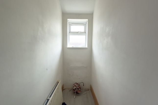 32 James Street, Peterlee photo 4