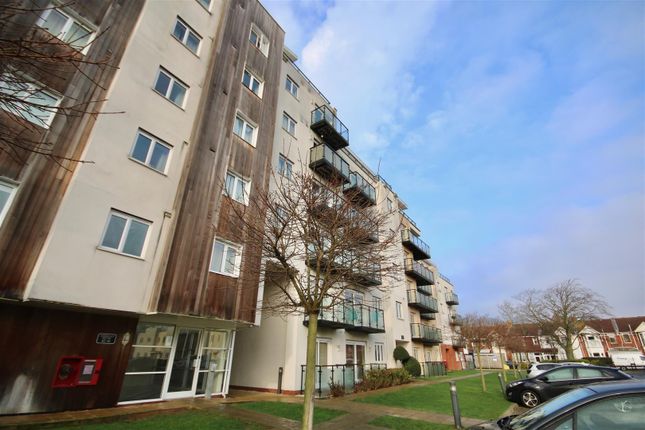 Flat for sale in Gisors Road, Southsea