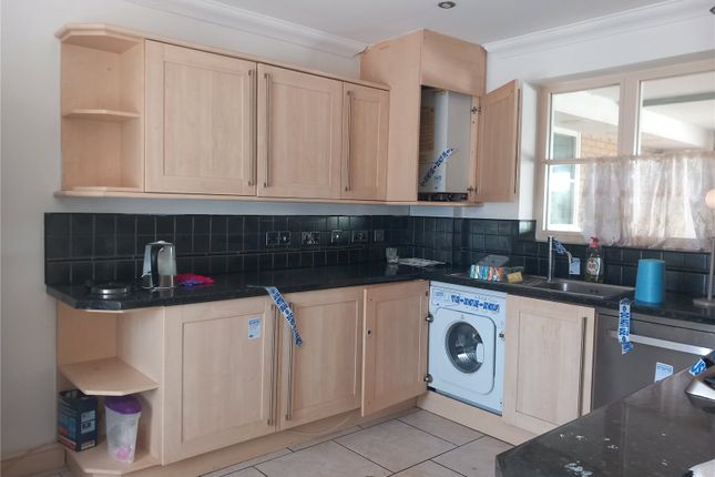 2 Windmill Court,, Broadway, Kent photo 4