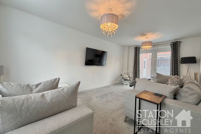 12 Chaffinch Close, Mansfield photo 3