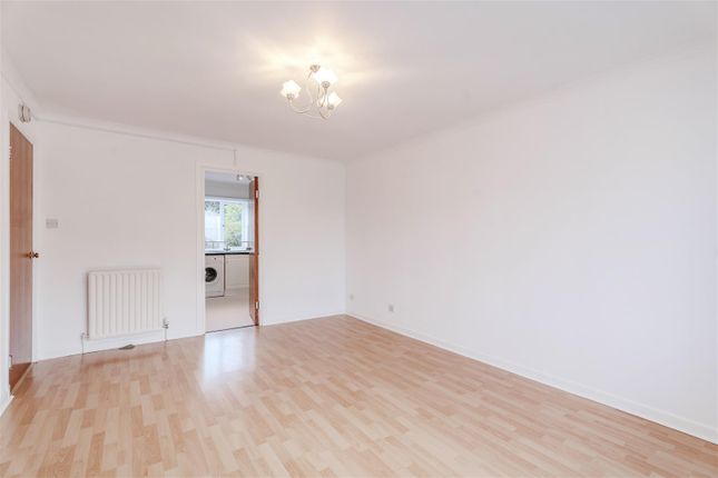 Sleaford Avenue, Motherwell photo 4