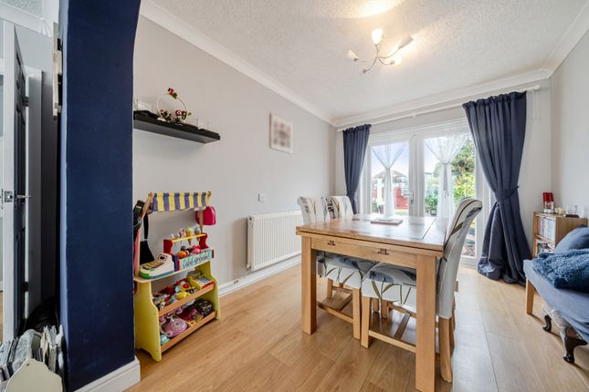 71, Ightham Road, Erith photo 4