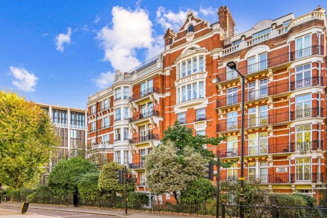 Thumbnail Flat to rent in Knightsbridge, London