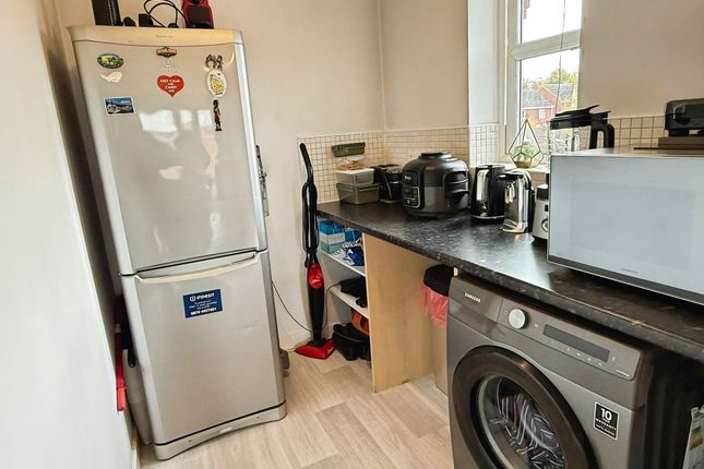 Flat 5, 24 Saxthorpe Road, Leicester photo 4