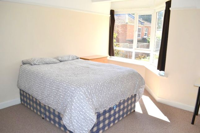 Room to rent in Milton Road, Southampton