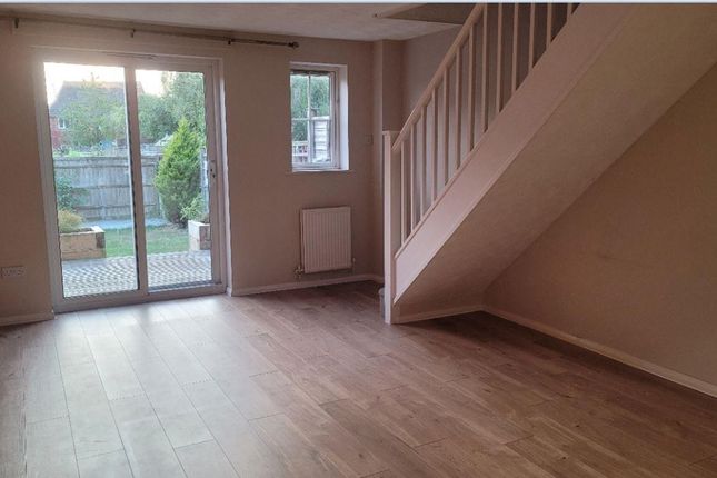 43, Pennine Way, Swindon photo 4