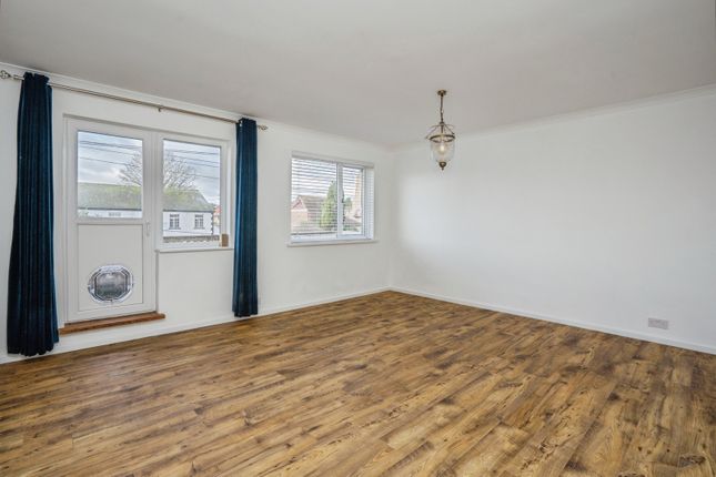 17B,, South Lane, Waterlooville photo 4