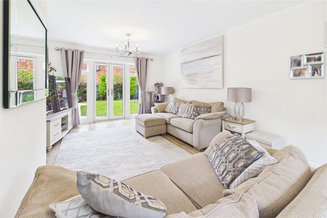 2, Greenacre Place, Berkshire photo 2