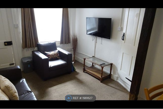 End terrace house to rent in Northgate, Canterbury