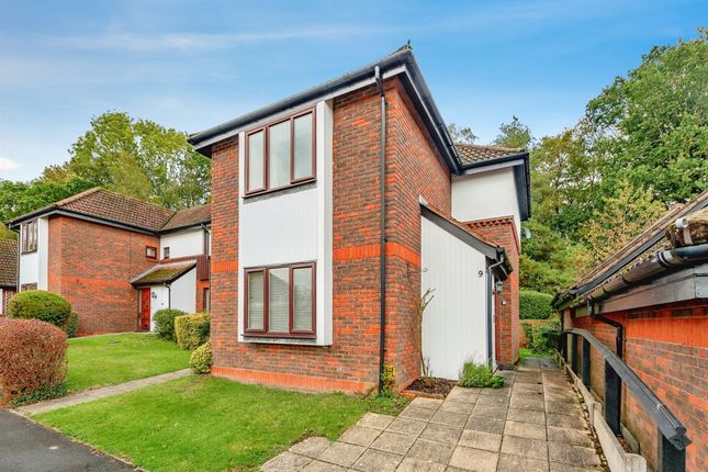 Thumbnail Property for sale in Cherry Green Close, Redhill