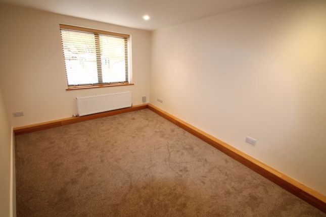 Flat to rent in West Wycombe Road, High Wycombe