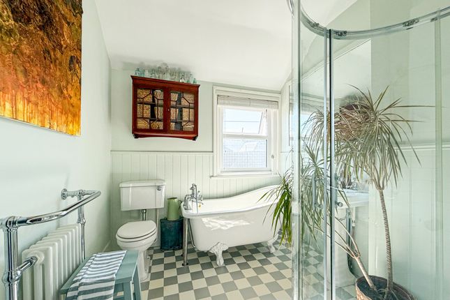 28, Willowfield Road, Eastbourne photo 3
