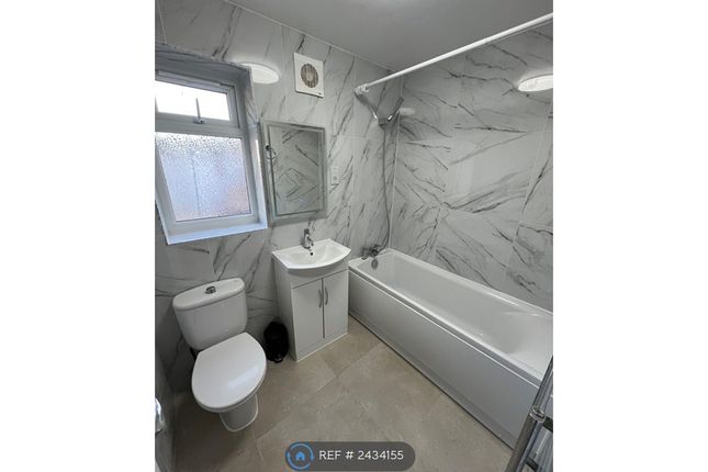 Boundary Road, Woking photo 5