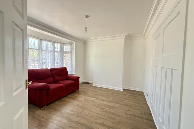 209, Harrow Road, Wembley photo 3