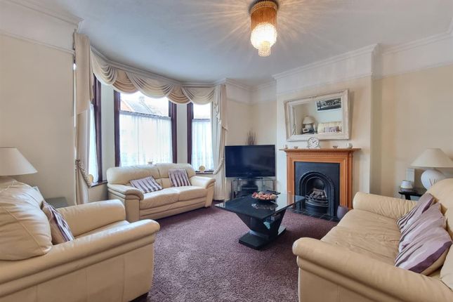 8, Vernon Road, Ilford photo 4