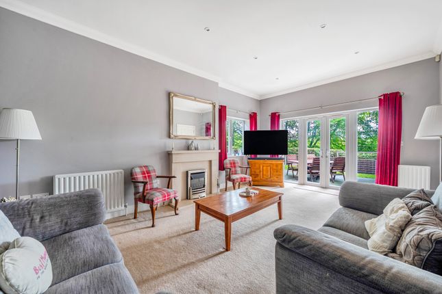 Whitmore Lodge, Whitmore Vale Road, HINDHEAD photo 3