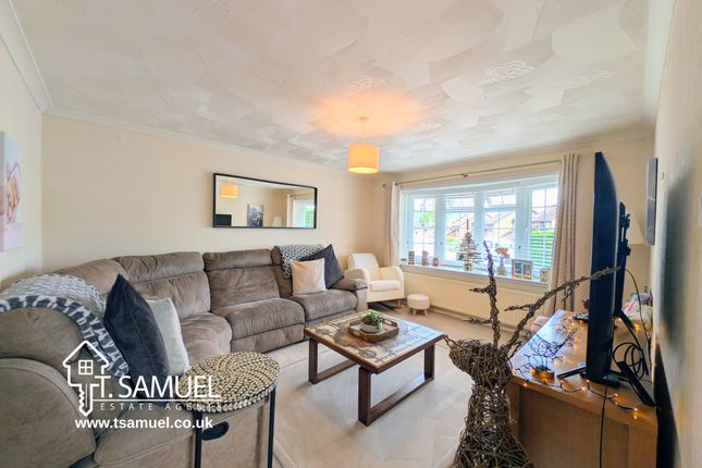 31 Bryn Rhedyn, Pontypridd photo 2