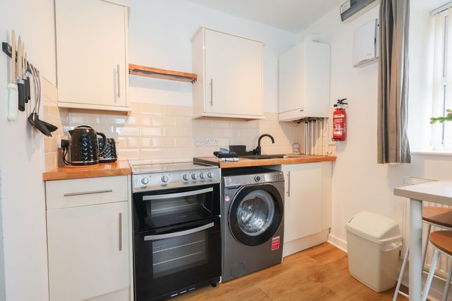 6 St. Georges Apts, 71 Mount Wise, Newquay photo 4