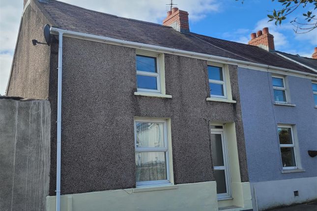Thumbnail Terraced house to rent in Shipmans Lane, Haverfordwest