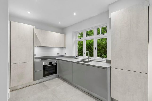 The Cottage 47, Brookshill, Harrow Weald photo 4