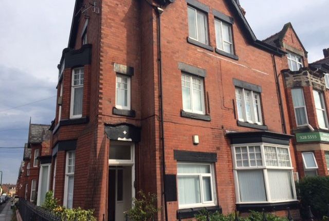 Flat to rent in Crosby Road North, Waterloo, Liverpool
