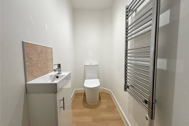 Flat 2, 24, Castilian Street, Northamptonshire photo 3