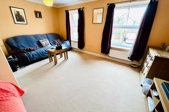 Town house for sale in Ling Drive, Gainsborough
